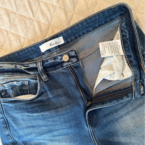 KanCan Estilo jeans with distressing, size 9/28 - Picture 4 of 8